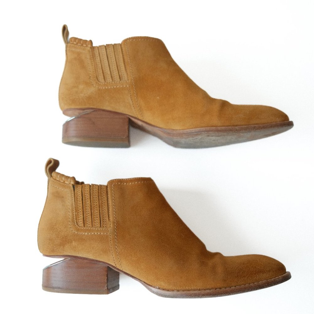 alexander wang 'kori' cutout metal heel chelsea booties in camel brown suede - Picture 2 of 12